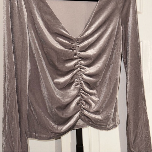 Urban Outfitters Velvet Clinched V-Neck Top Size Small - Picture 5 of 7